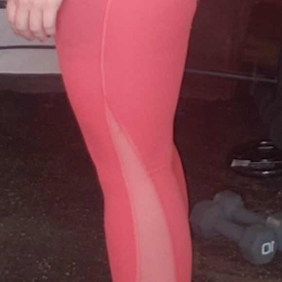 Lululemon Training Times 25” Leggings Poppy Coral Size 8 EUC - Picture 14 of 14